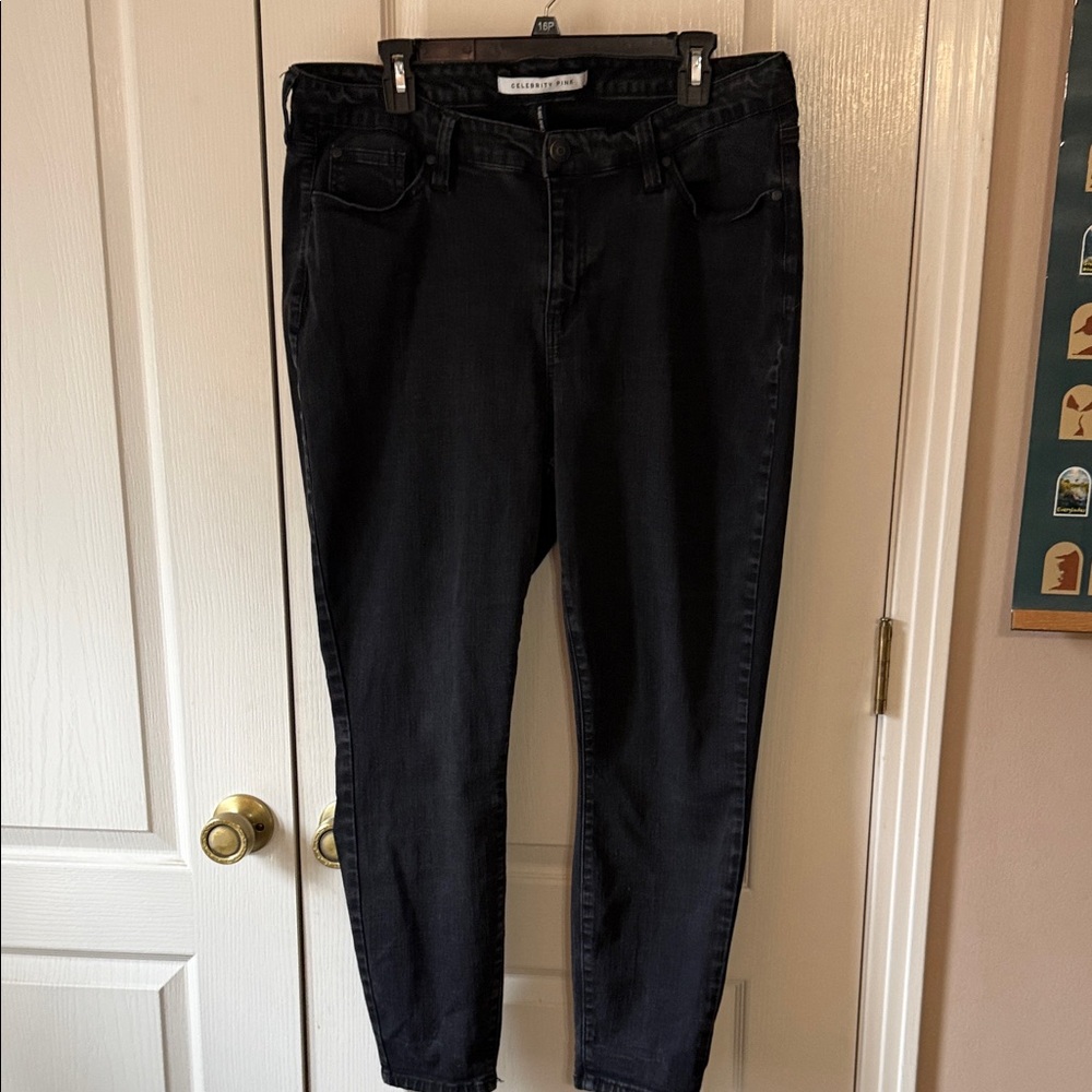 Celebrity Pink Women's Dark Ankle Jeans